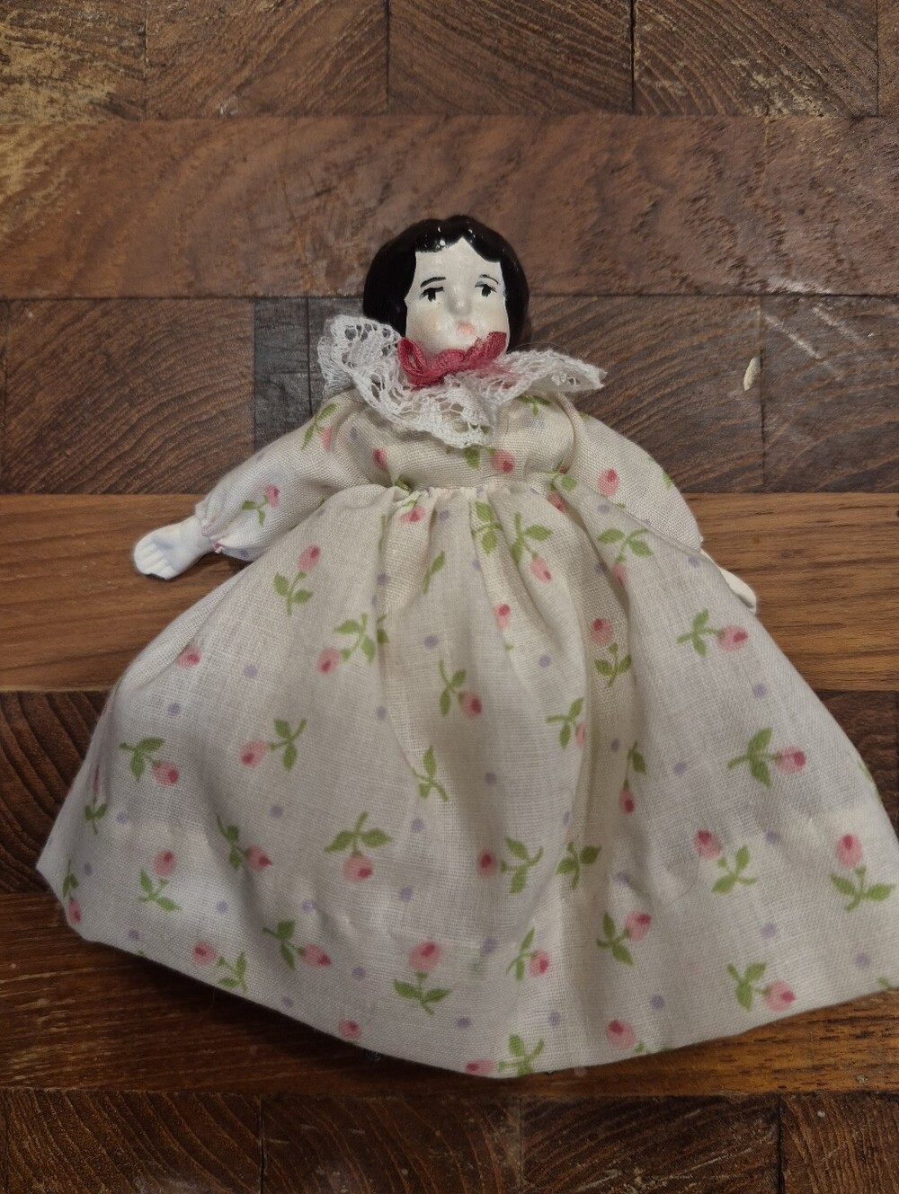 Vintage 1940s Ruth Gibbs Doll - Picture 2 of 6